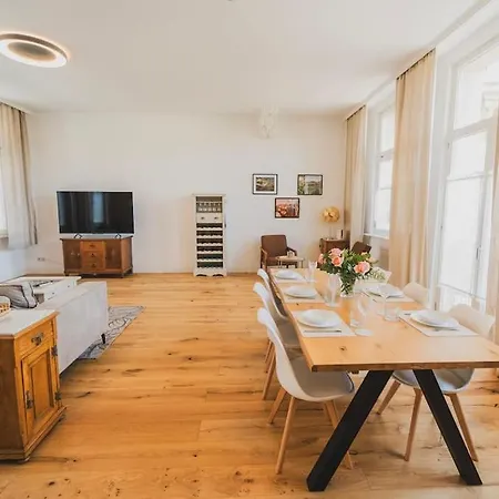아파트 Moderne Altbauwohnung *