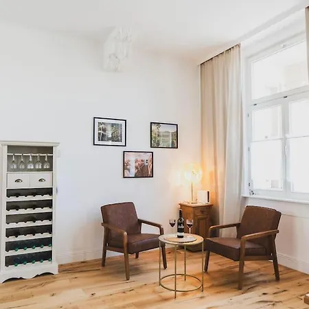 Moderne Altbauwohnung 아파트