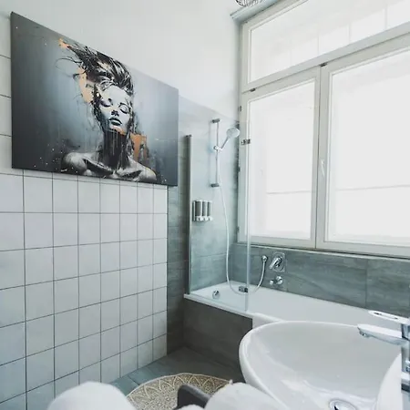 Moderne Altbauwohnung 아파트