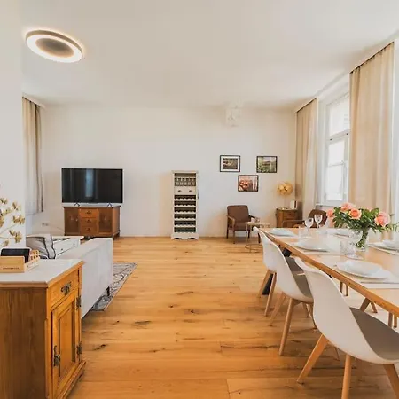 Moderne Altbauwohnung * Pforzheim