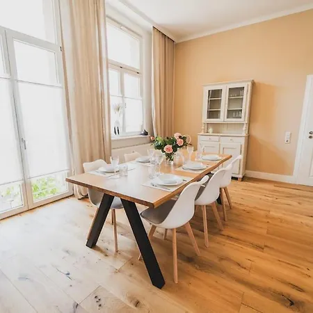 Apartment Moderne Altbauwohnung *